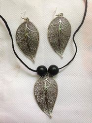 Antique Leaf Set